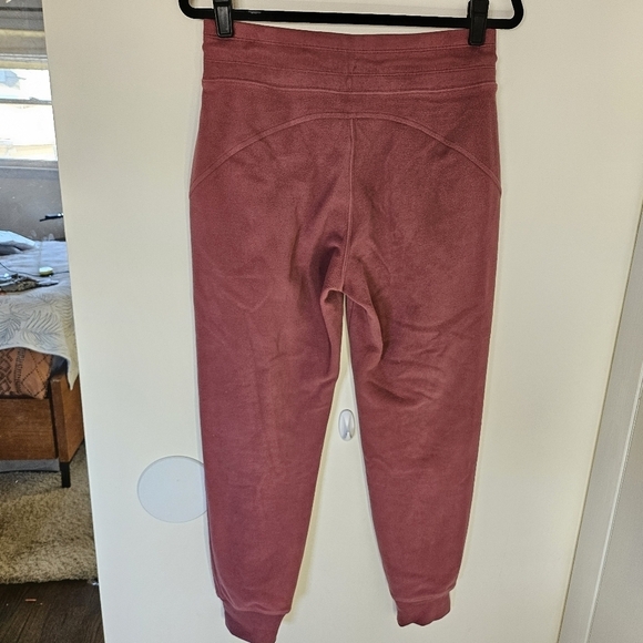 VGUC Athleta Balance Microfleece Jogger Pants Mauve Pink Small - Picture 6 of 14